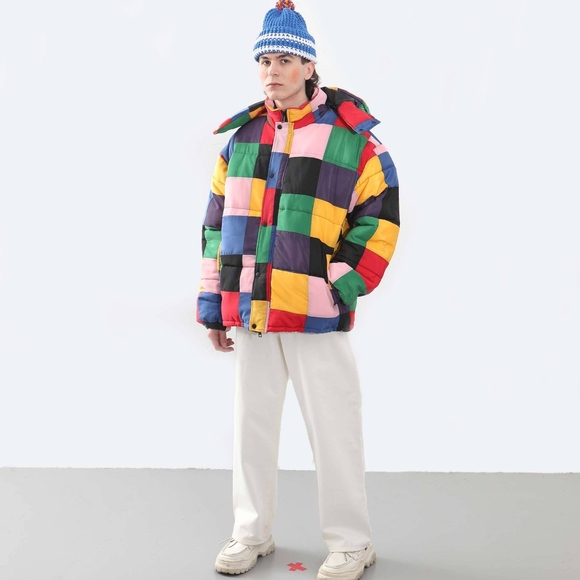 Extraordinary - Picture 2 of 15